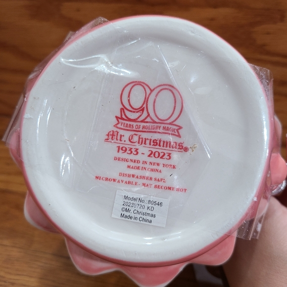 Pink Mr. Christmas Nostalgic Tree With Topper Lid Ceramic Mug - Picture 8 of 8